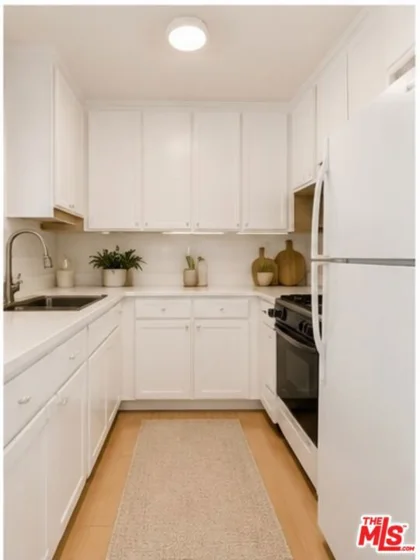 9005 Cynthia Street #413 photo 4
