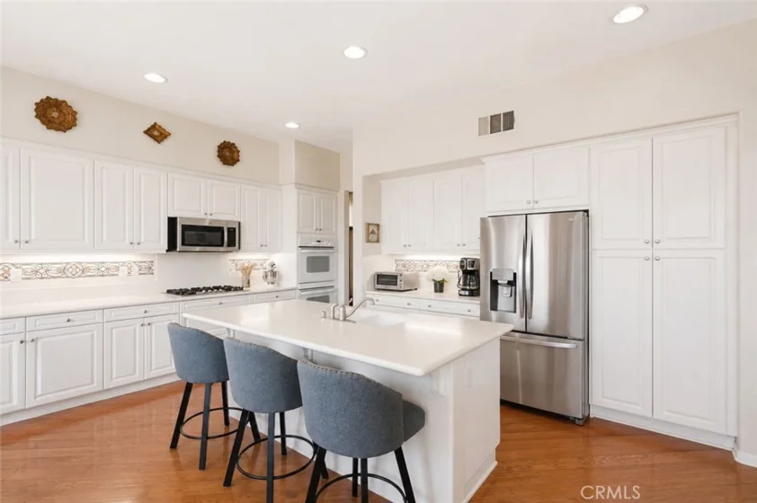 35777 Abelia Street photo 13