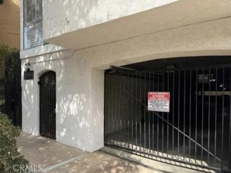 244 S La Fayette Park #205 photo 2