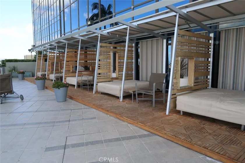 1100 Wilshire photo 7