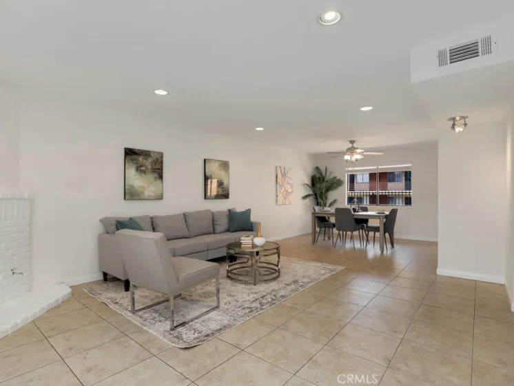 6847 Haskell Avenue #2 photo 1