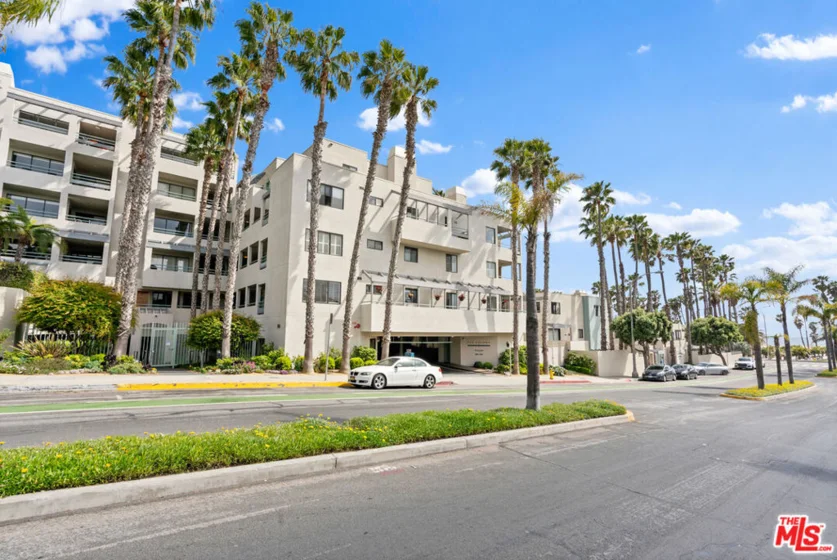 140 Ocean Park Boulevard #629 photo 1