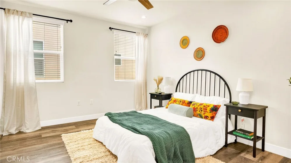 9237 Wakefield Avenue #11 photo 25