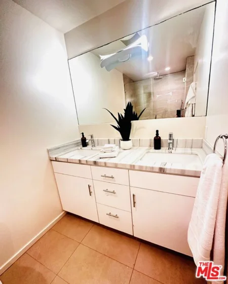 406 N Oakhurst Drive #204 photo 11