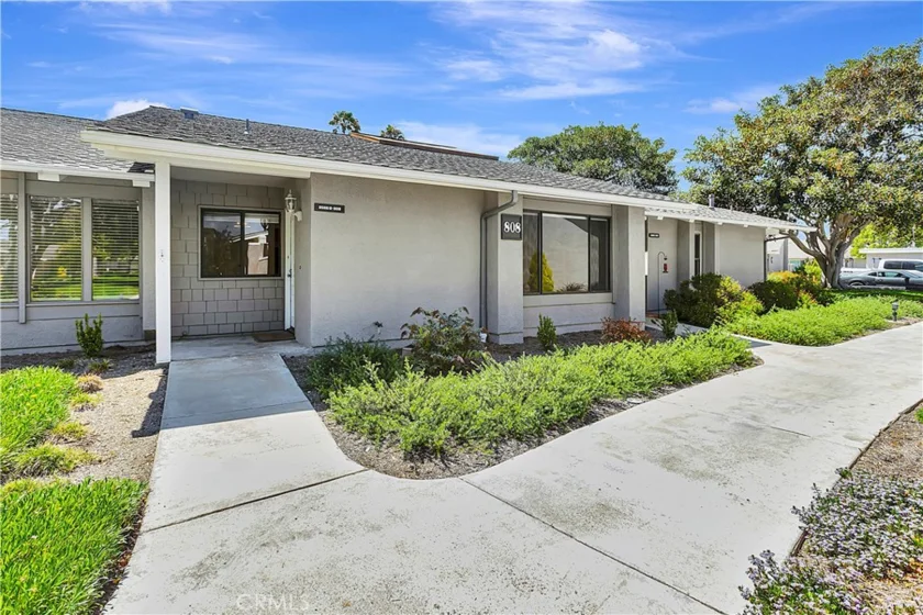 8566 Larkhall Circle #808-B photo 2