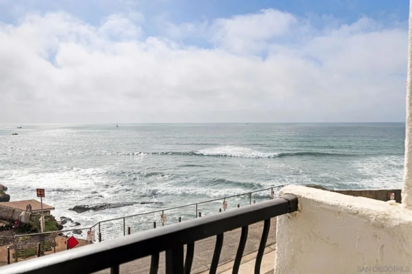 4878 Pescadero #202 photo 3