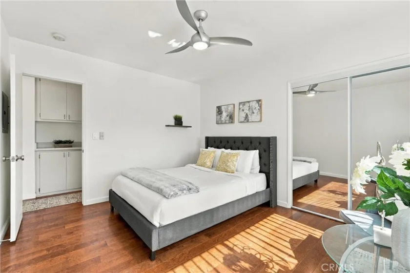 933 11th Street #9 photo 18
