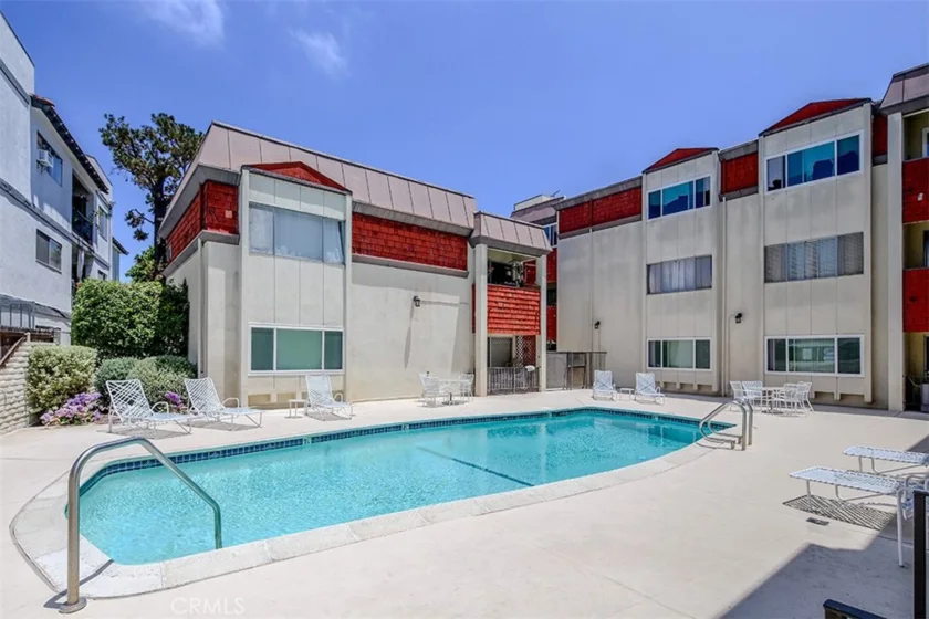 5651 Sumner #109 photo 29