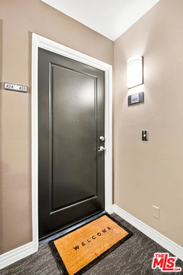 7320 Hawthorn Avenue #425 photo 46