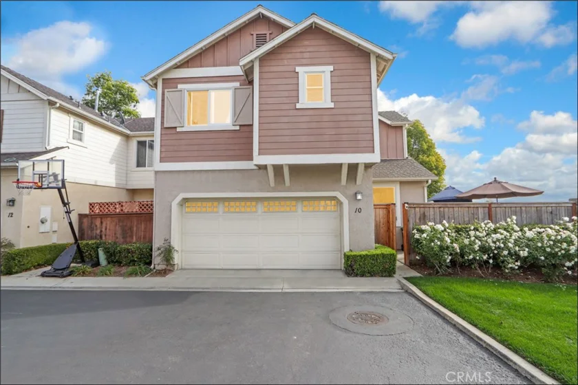 10 Bluff Cove photo 32