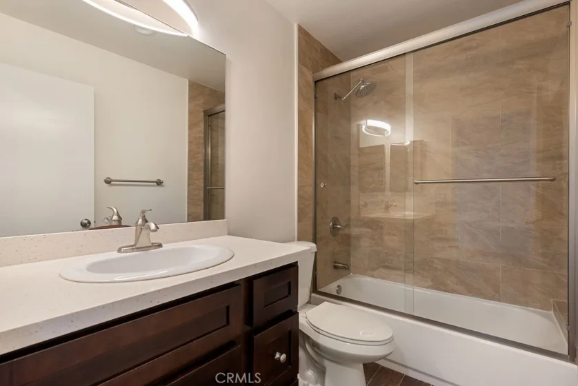 10525 Royal Oak photo 13