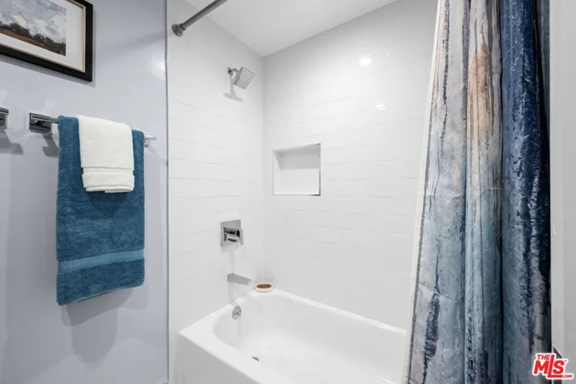 5951 Canterbury Drive #20 photo 15