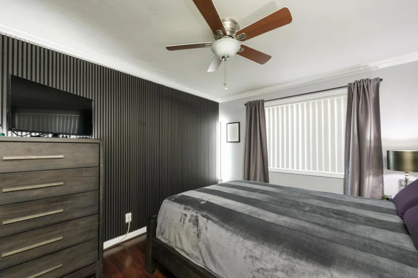 2040 Robinson #C photo 8
