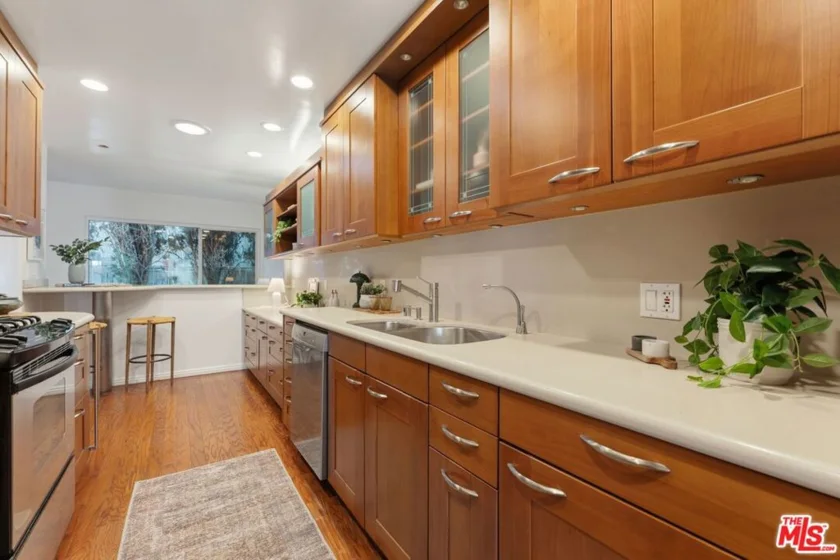 944 17th Street #6 photo 7