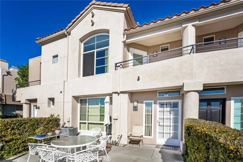 53 Tradewinds photo 1