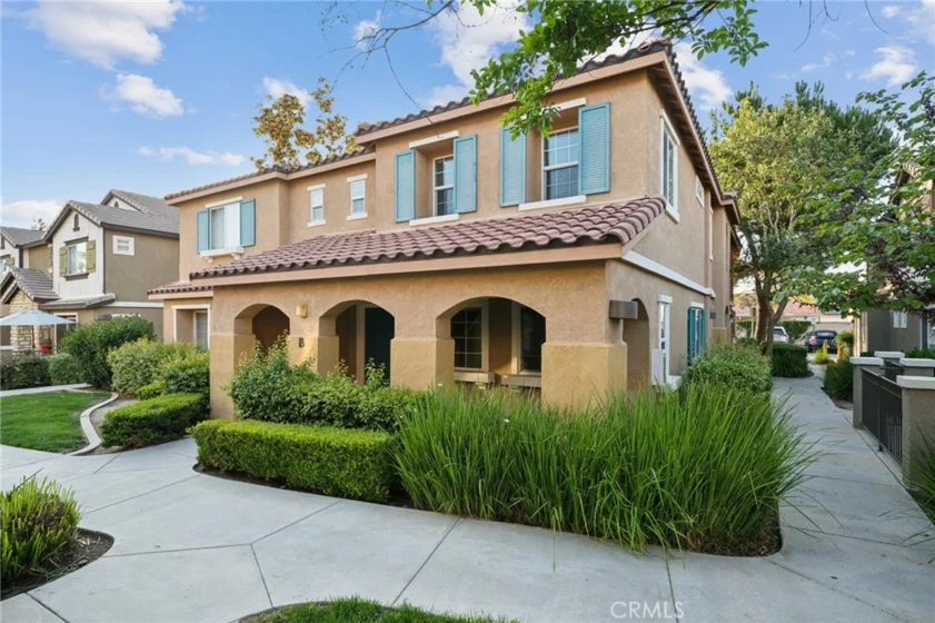 25888 Iris Avenue #B photo 1
