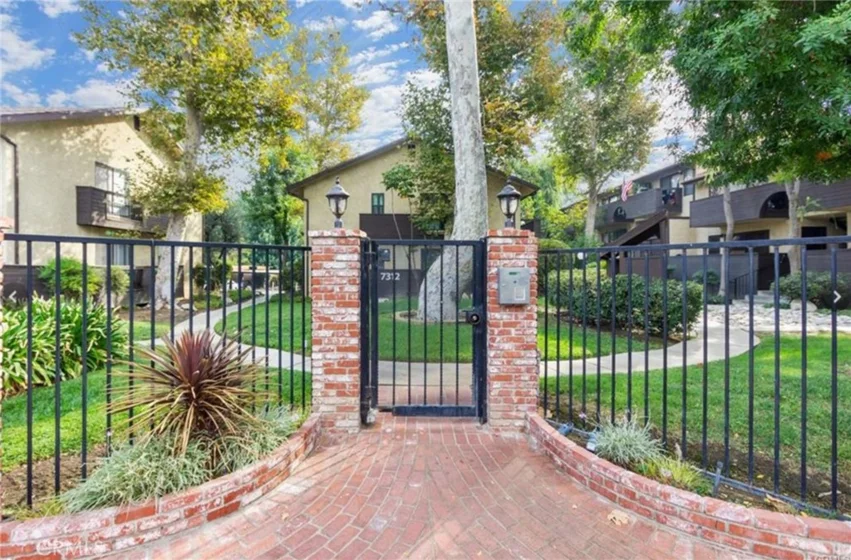 7320 Corbin Avenue #K photo 1