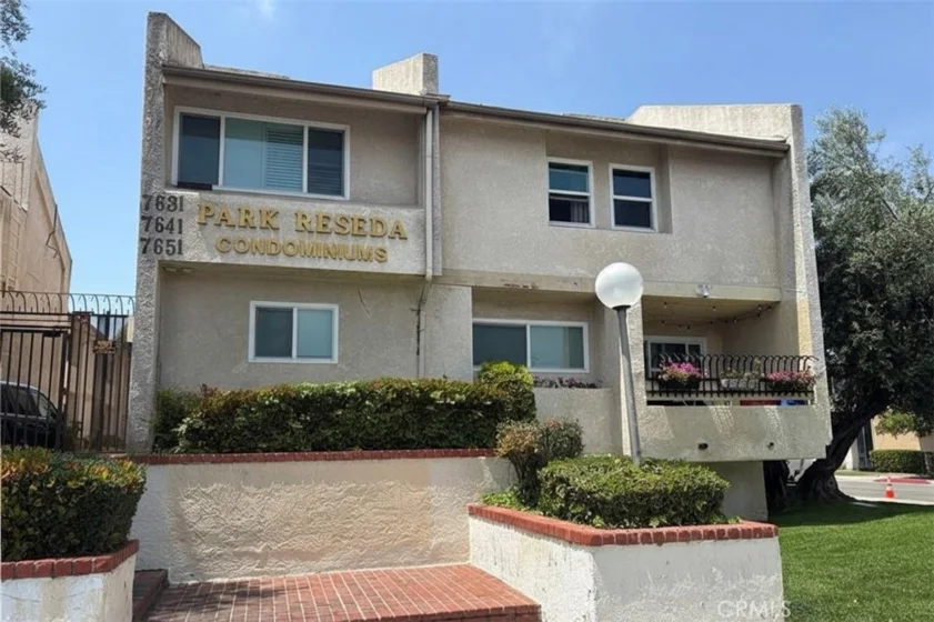 7651 Reseda #12 photo 1