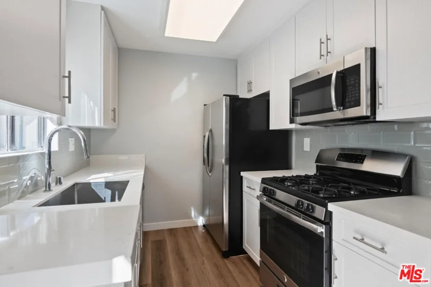 29239 Heathercliff Road #12 photo 16