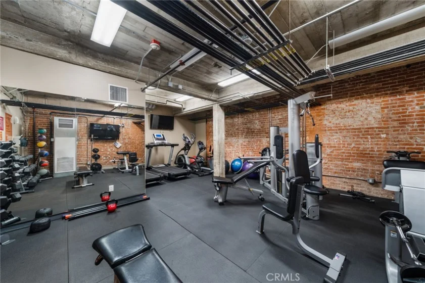 835 Locust Avenue #211 photo 49