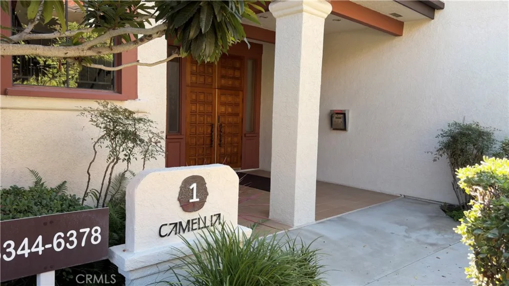 6358 Riviera Circle photo 1