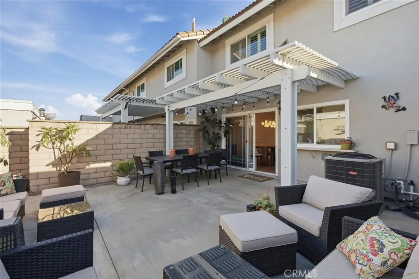 5583 Tiffany Avenue photo 21