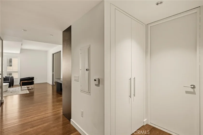 6250 Hollywood Boulevard #4M photo 6