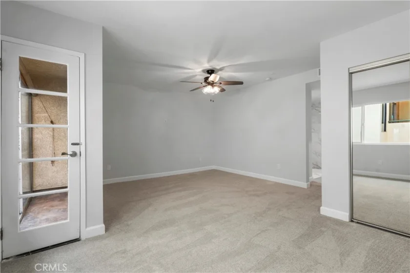 227 E Burbank #C photo 20