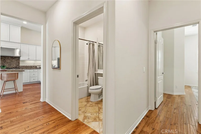 31 Roycroft photo 20
