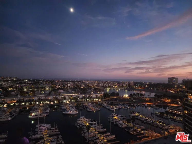 4314 Marina City #PH17 photo 1