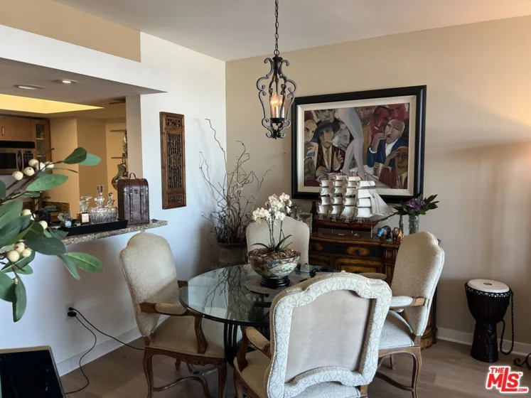 13700 Marina Pointe Drive #722 photo 11