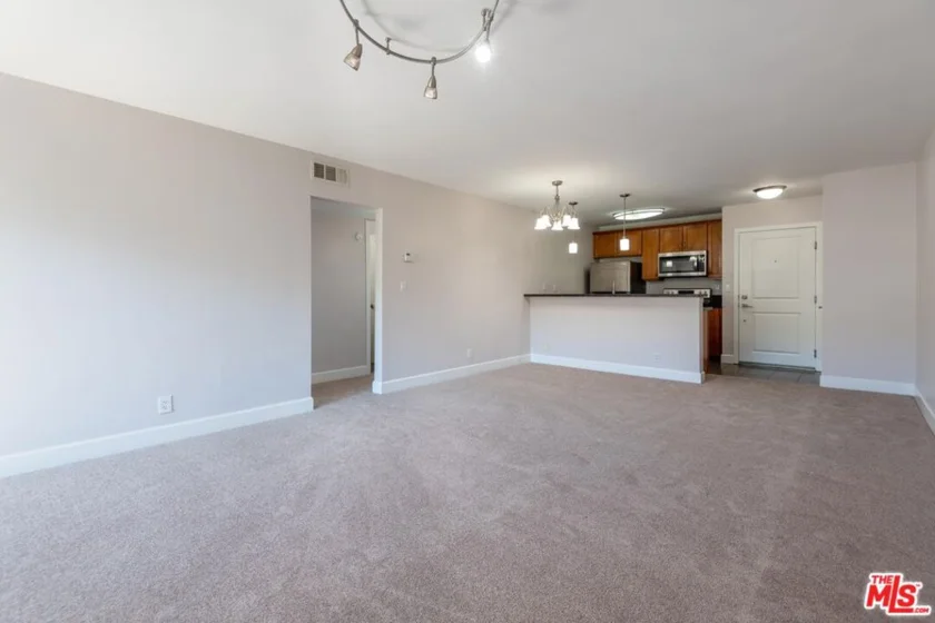 10982 Roebling Avenue #451 photo 5