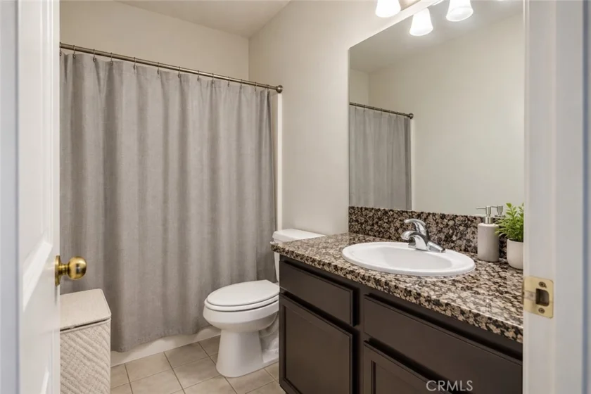1136 N Euclid #14 photo 11