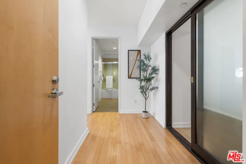 801 S Grand Avenue #1508 photo 17
