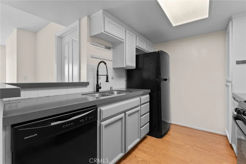 4760 Templeton Street #3306 photo 4