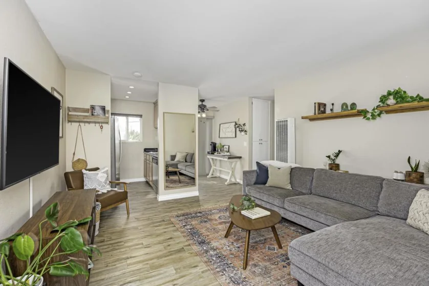 3540 Madison Avenue #4 photo 1