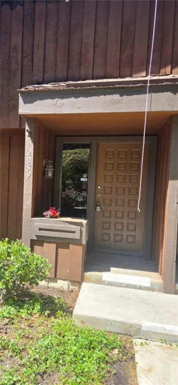 2059 Stonewood Court photo 1