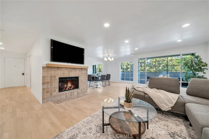 1224 Euclid Street #201 photo 1