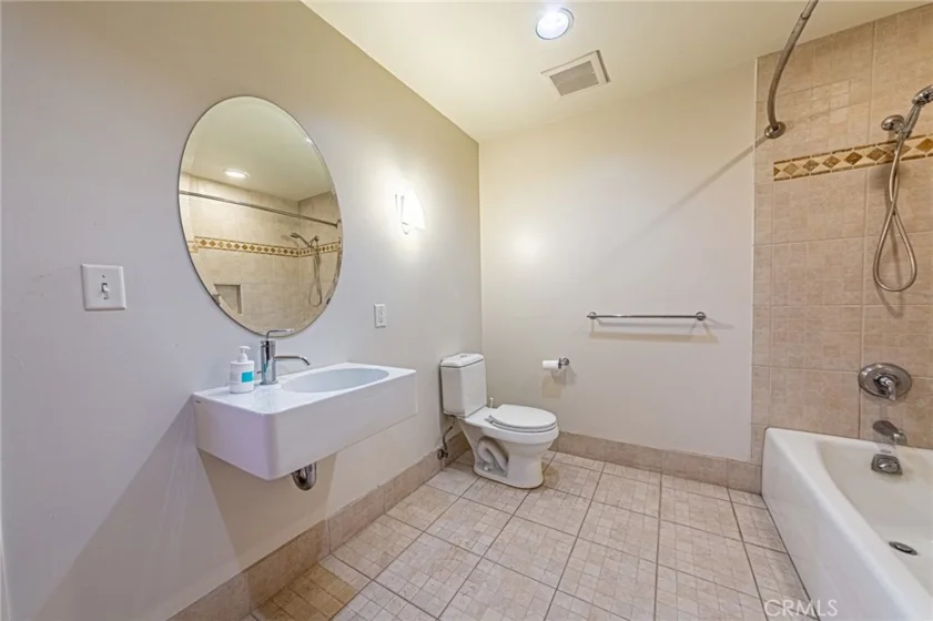 1111 S Grand Avenue #518 photo 50