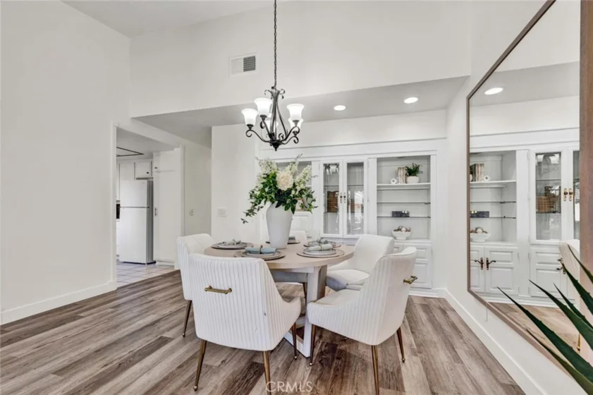 8605 Solano #1005-B photo 10