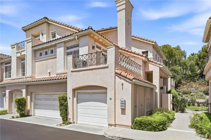 155 Shorebreaker Drive photo 1