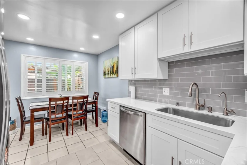 10761 Magnolia Avenue #101 photo 14