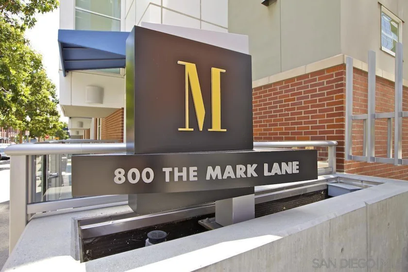 800 The Mark #2406 photo 41