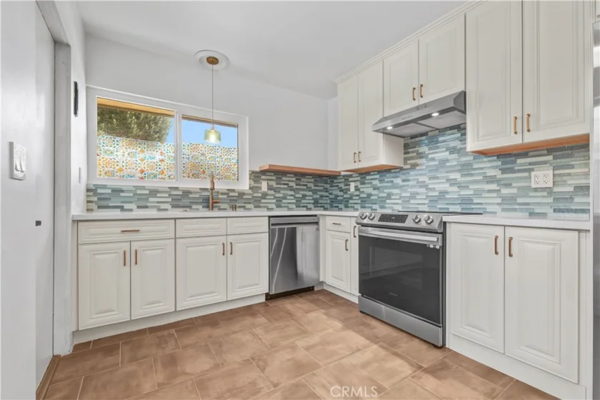 999 E Valley #56 photo 2