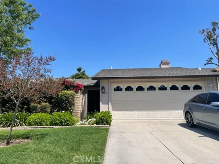 2656 Laramie Road photo 1