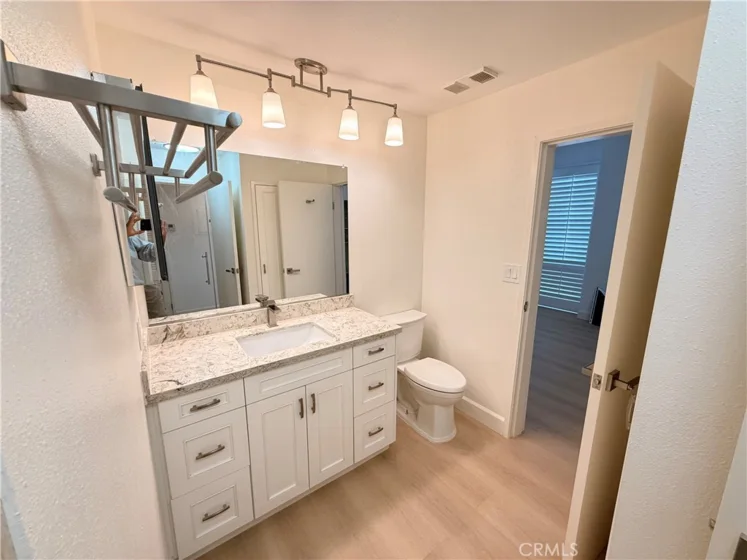 1310 E Ocean #407 photo 24
