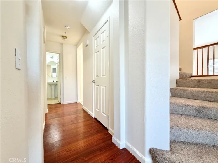 26092 Mayfield Union Way #B photo 8