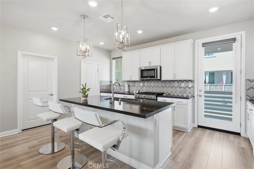 1414 Sea Lane photo 3