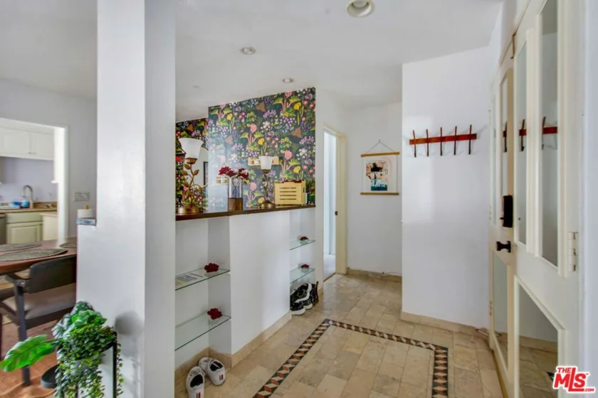 5651 Sumner Way #209 photo 3