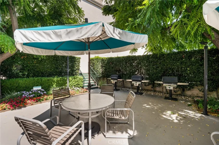 4501 Cedros #220 photo 28